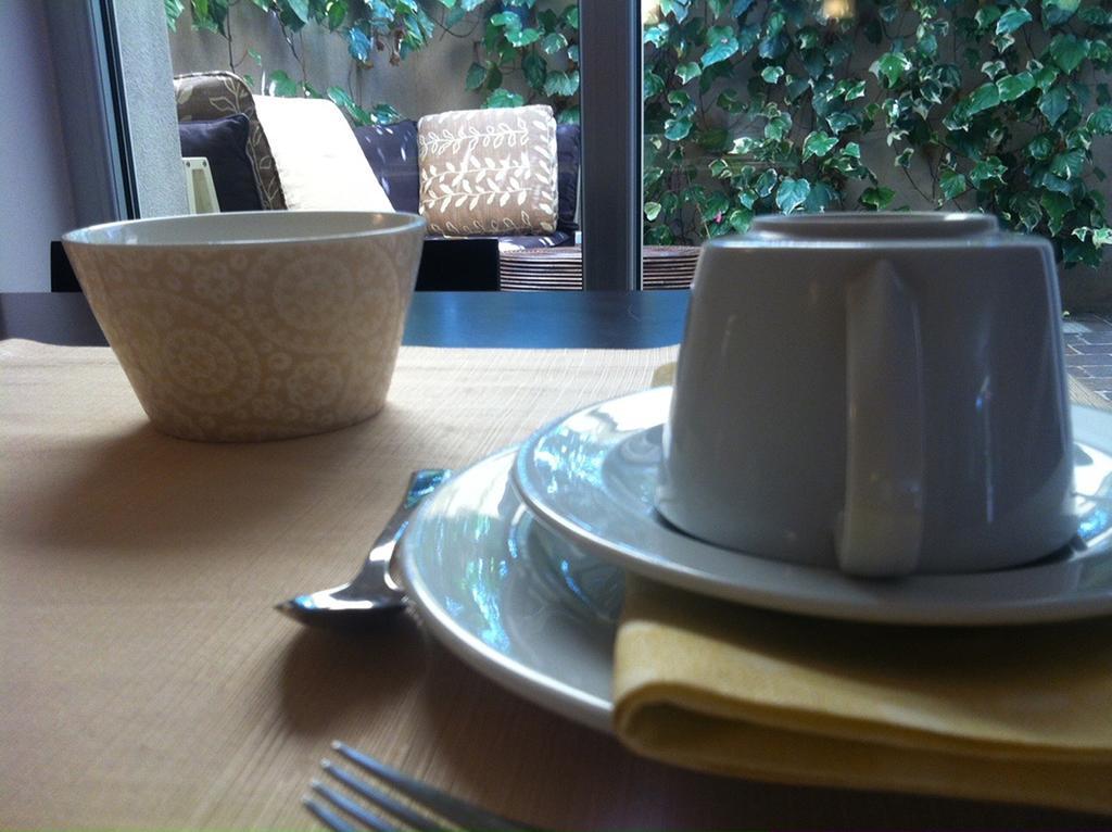 Vialeromadodici Rooms & Apartments Lazise Exterior photo